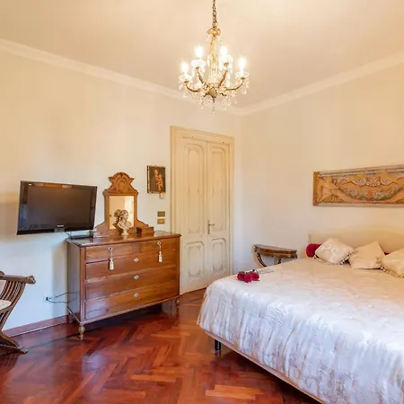 Apartman Liberty Venezia -jacuzzi And Gardens- Dimora Storica A 20km Da Venezia