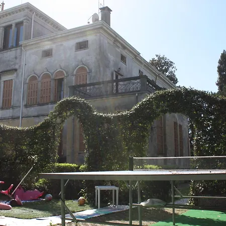 Liberty Venezia -jacuzzi And Gardens- Dimora Storica A 20km Da Venezia * Mira