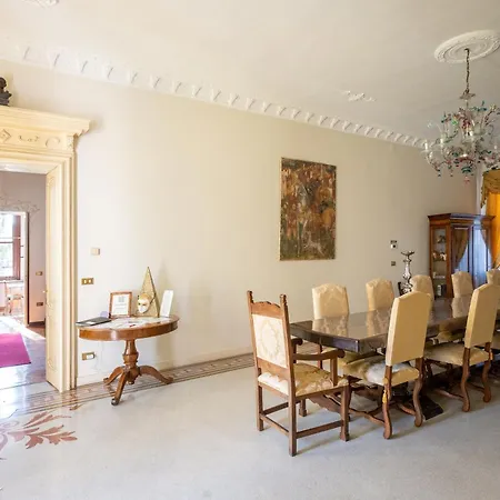 Liberty Venezia - Dimora Storica Vicino Venezia - Jacuzzi, Gardens, Parking Apartment