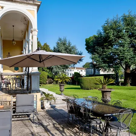 Apartment Liberty Venezia - Dimora Storica Vicino Venezia - Jacuzzi, Gardens, Parking Mira