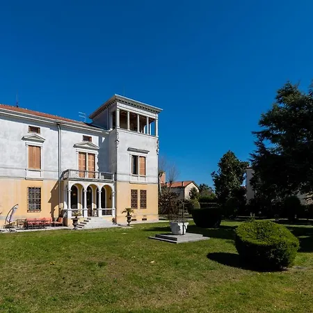 Liberty Venezia -jacuzzi And Gardens- Dimora Storica A 20km Da Venezia Апартаменты Мира