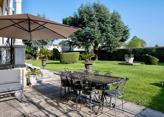 Apartament Liberty Venezia -jacuzzi, Gardens, Parking - Dimora Storica A 20km Da Venezia Mira